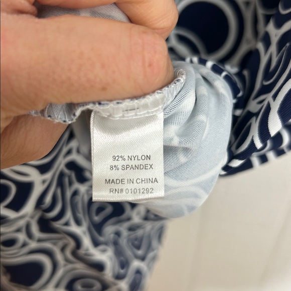 Lulu-B Blue & White Circle Pattern Ruffle Neckline Dress size Medium UPF 50 - Picture 5 of 9